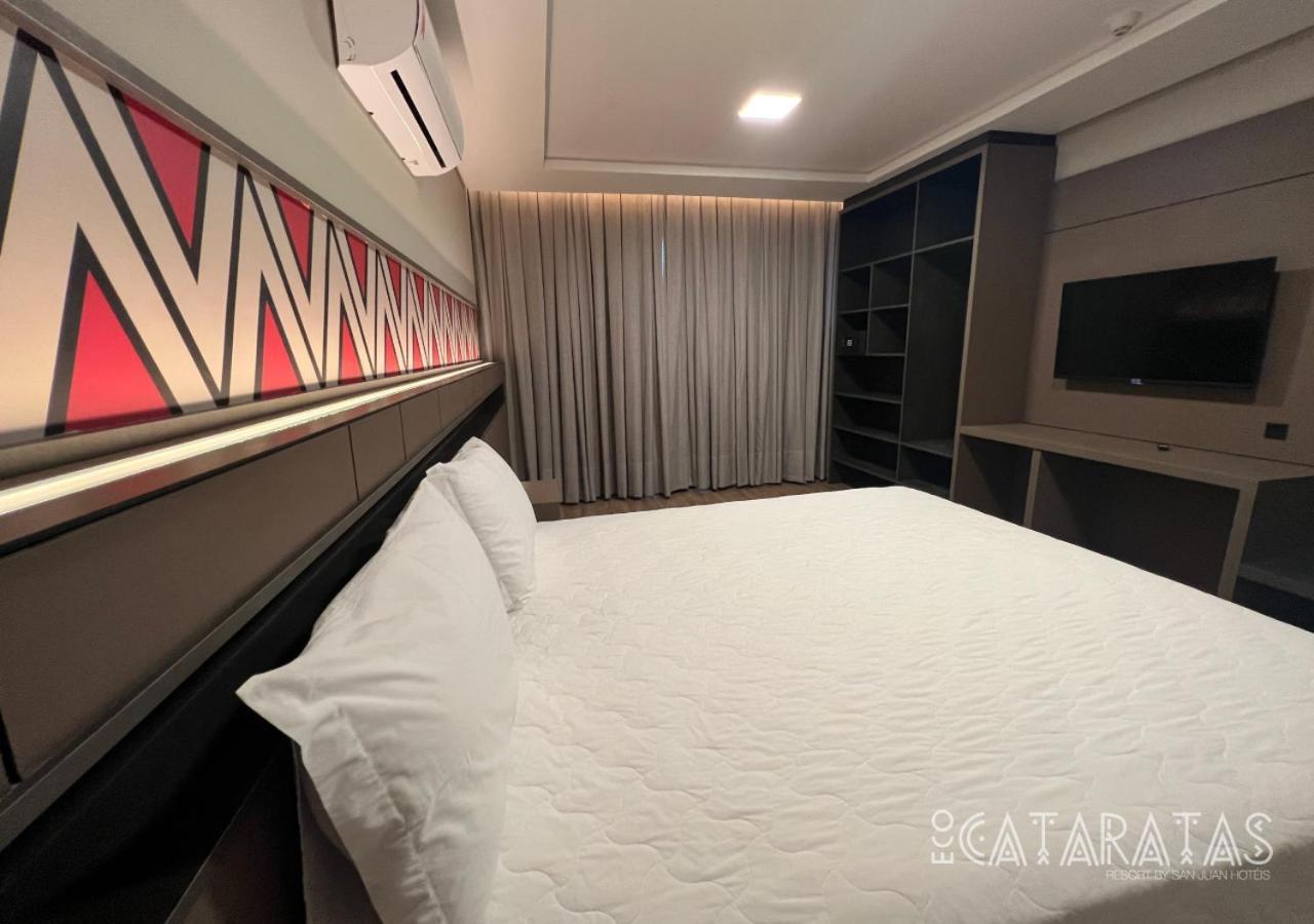 Complexo Eco Cataratas Resort By Sj Foz do Iguacu Exterior photo A bedroom at the hotel
