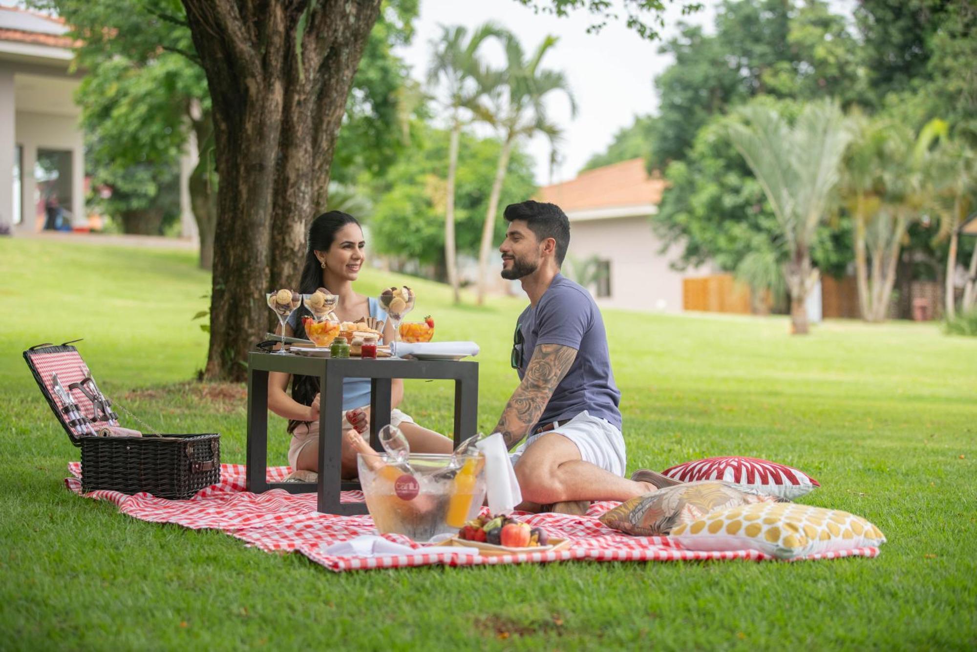 Complexo Eco Cataratas Resort By Sj Foz do Iguacu Exterior photo A picnic in Brazil